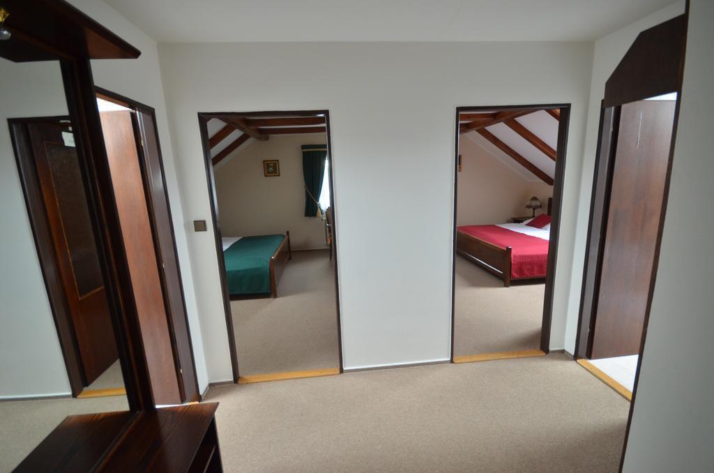 Villa Zerotin Penzion Bed & Breakfast Velke Losiny Exterior photo