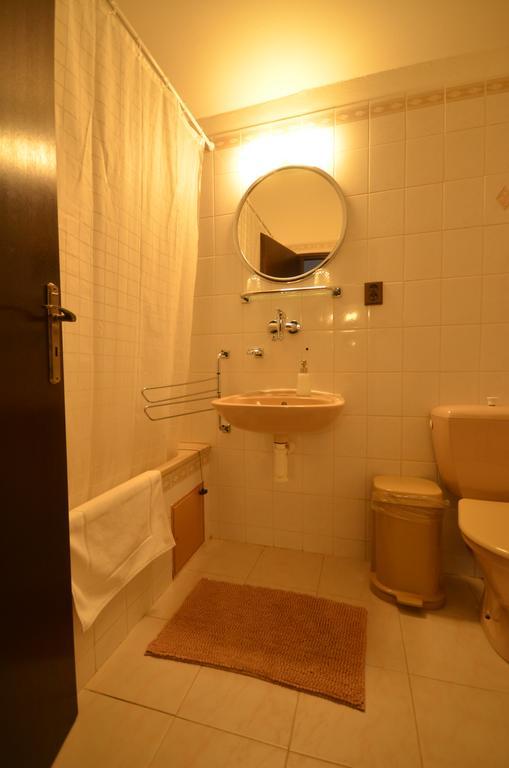 Villa Zerotin Penzion Bed & Breakfast Velke Losiny Exterior photo