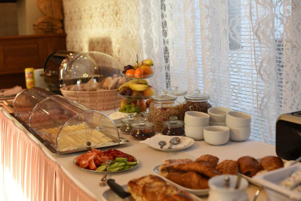 Villa Zerotin Penzion Bed & Breakfast Velke Losiny Exterior photo